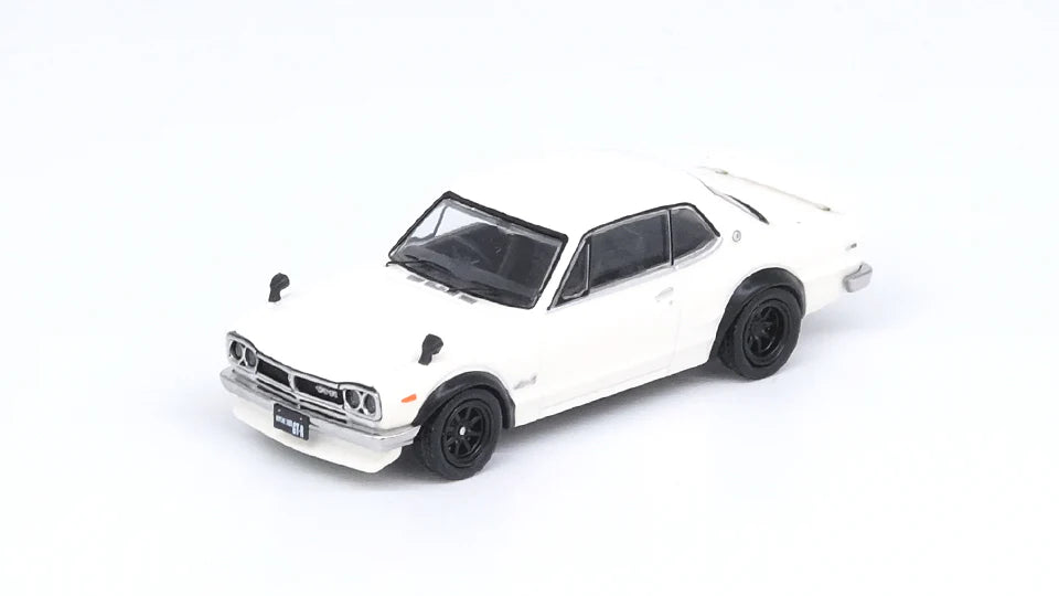 NISSAN SKYLINE 2000 GT-R (KPGC10) WHITE INNO64 1:64