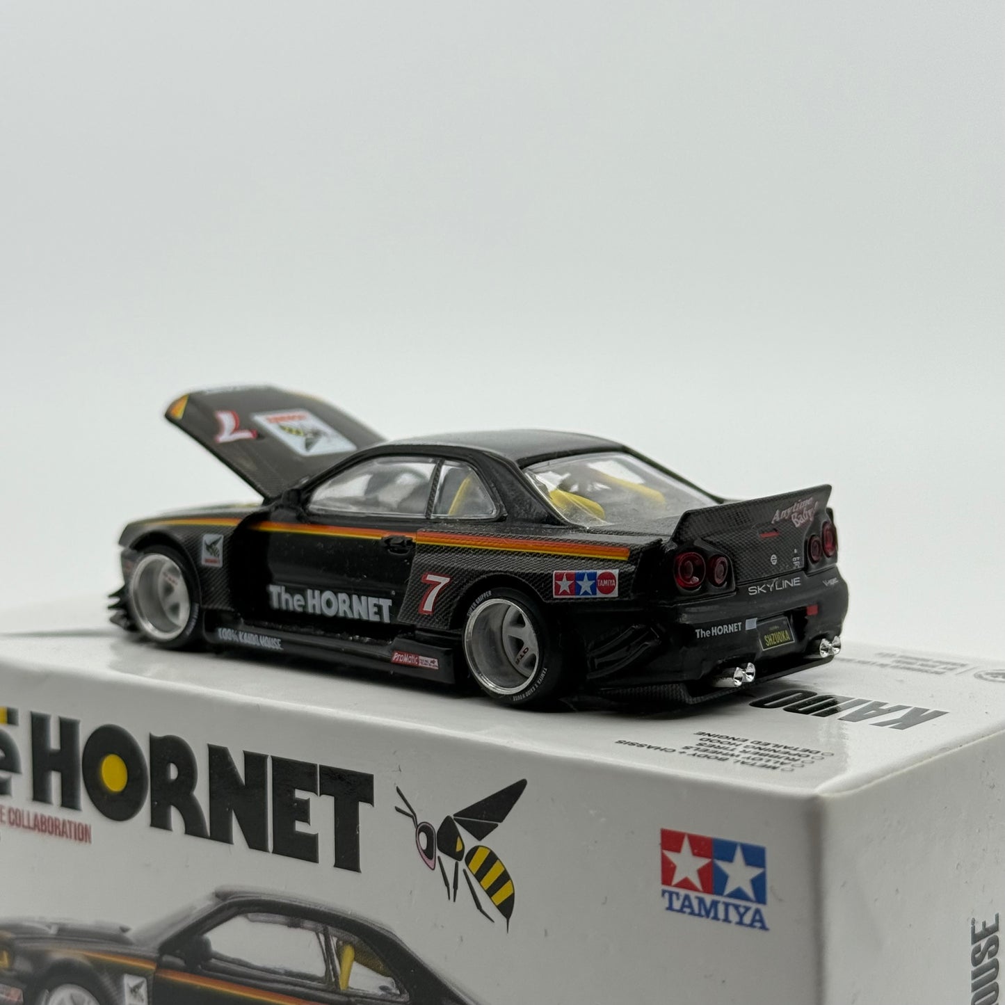 Nissan Slyline GT-R (R34) “The Hornet” //093 Kaido House x MiniGT *LOOSE*