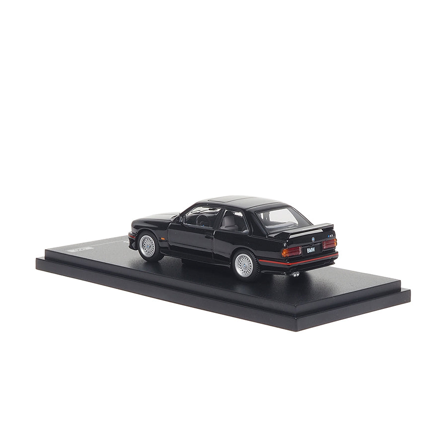 BMW M3 - AR Box 1:64