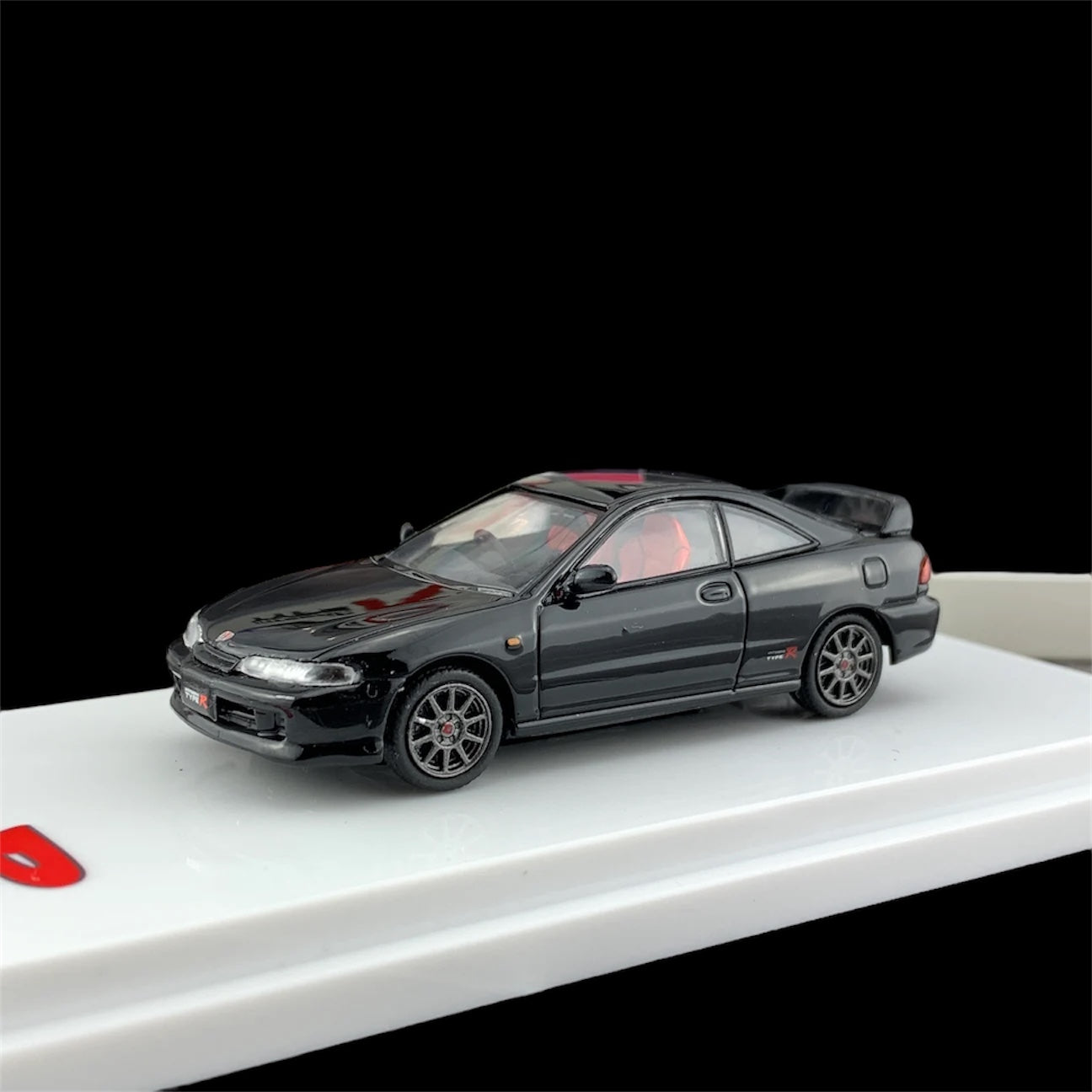 Honda Integra Type R (DC2) 1998 Starlight Black Pearl Hobby Japan 1:64