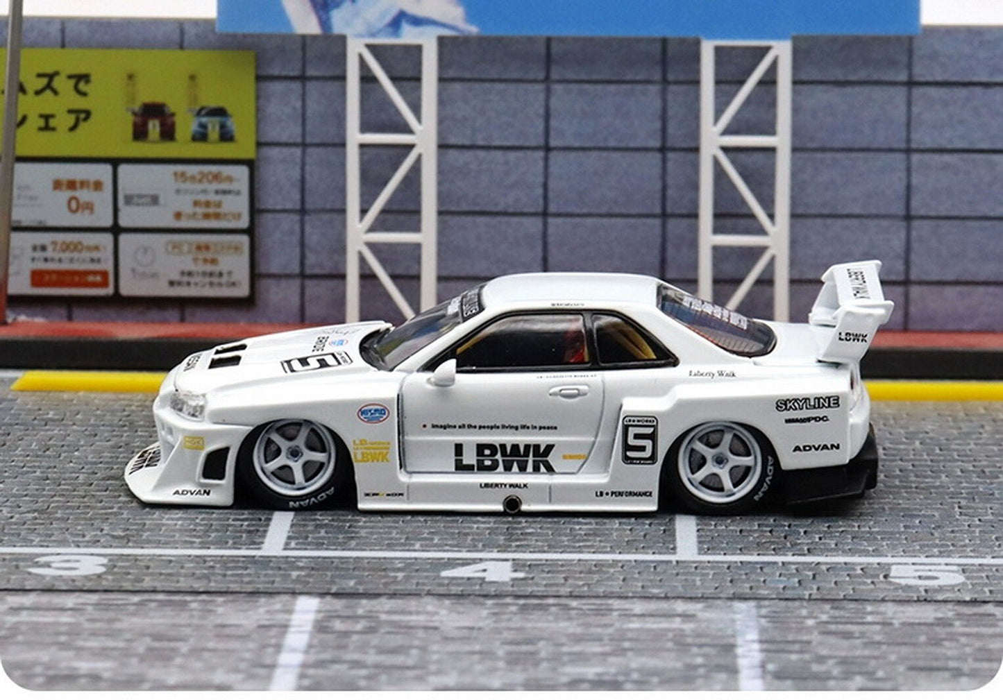 NISSAN GT-R ER34 #5 LBWK White Diecast Car - *LIMITED TO 999pcs* SW 1:64