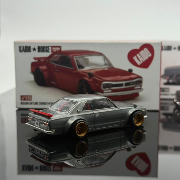 Kaido Chases x2 & Minigt White s15 COILSTRIKE