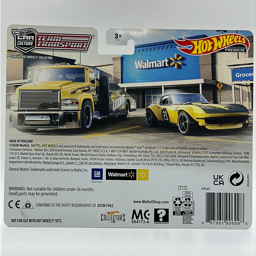 Custom Corvette Stingray Coupe - Carry on WALMART EXCLUSIVE Hotwheels Team Transport