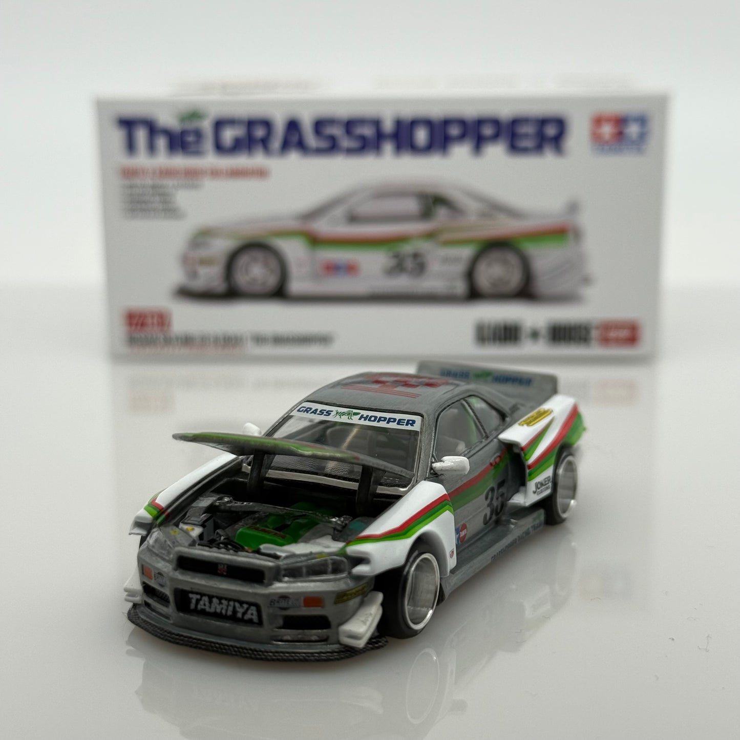 Nissan Skyline GT-R (R34) “The Grasshopper” CHASE Kaido House x MiniGT
