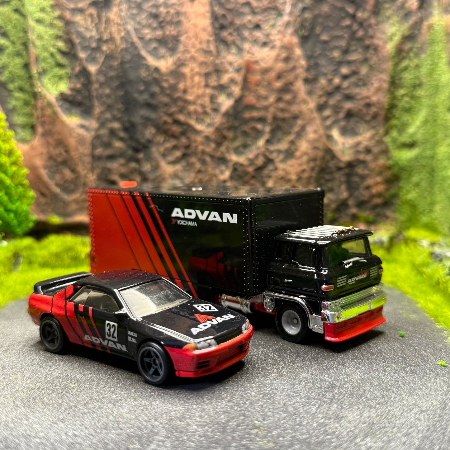 Advan Team Transport Bundle Hotwheels Premium
