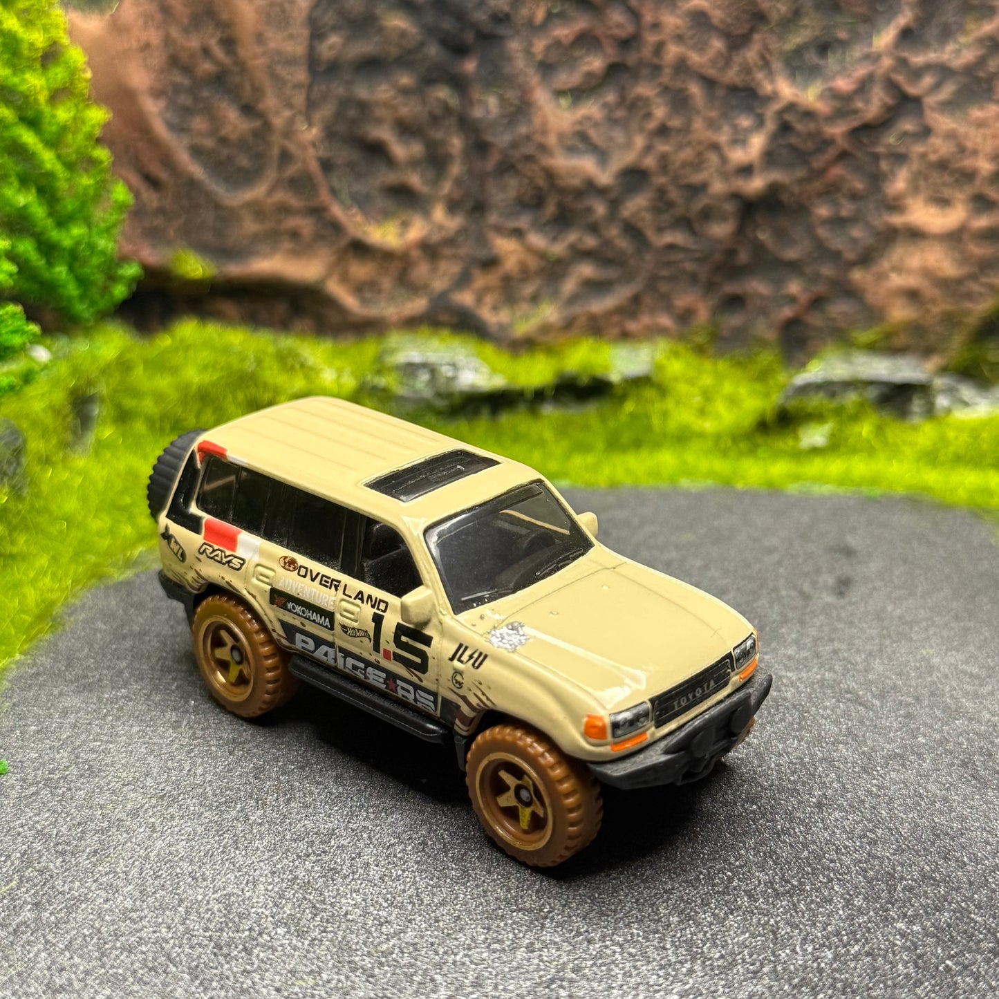 ‘80 Toyota Land Cruiser Mud Stud *Loose*