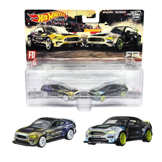 Ford Mustang RTR SPEC 5 TWIN PACK - Hotwheels Premium