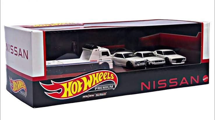 Nissan Garage Diorama Premium Hotwheels Boxed set 2023 1:64 Scale