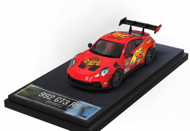 BSC Porsche 992 RWB Mcqueen (Red) Limited to 499pcs