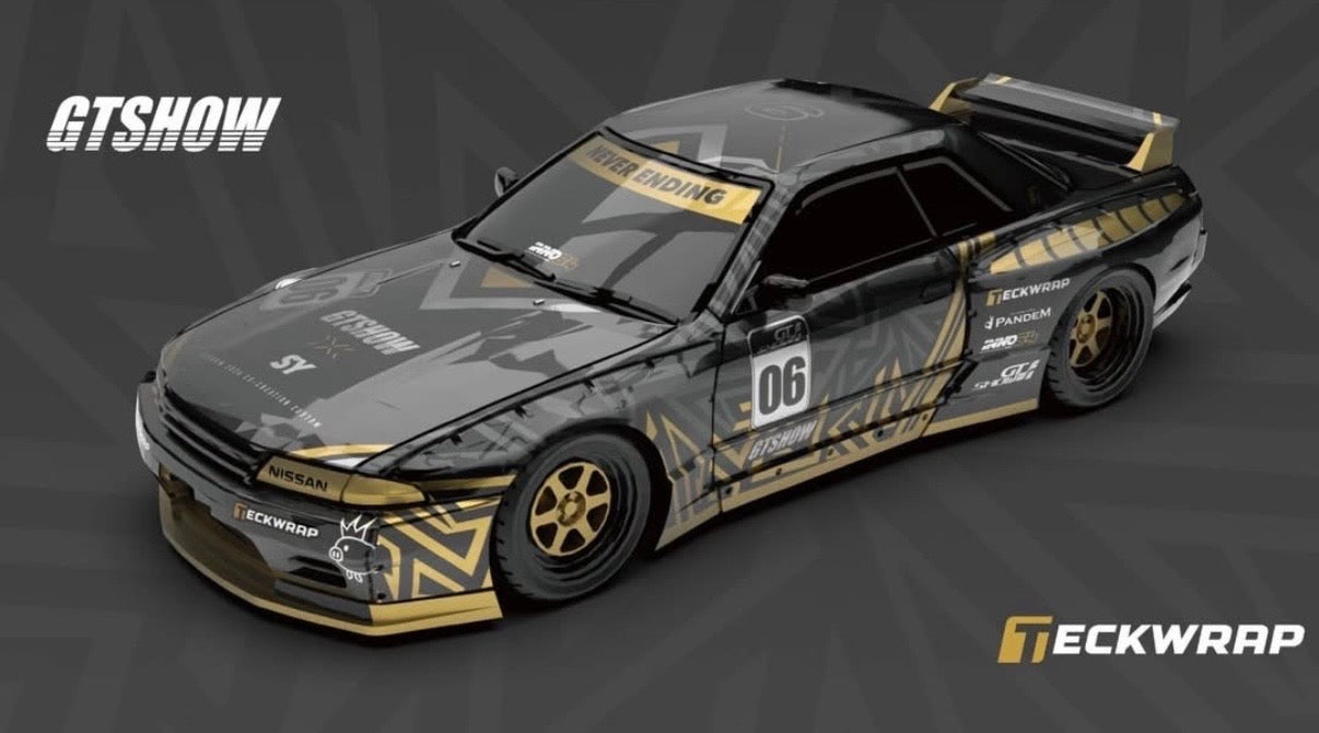 INNO64 x D/Stans Carbon Fibre Buckle Keychain Display + Nissan Skyline GT-R32 Black VIP Exclusive | 2026 GT SHOW