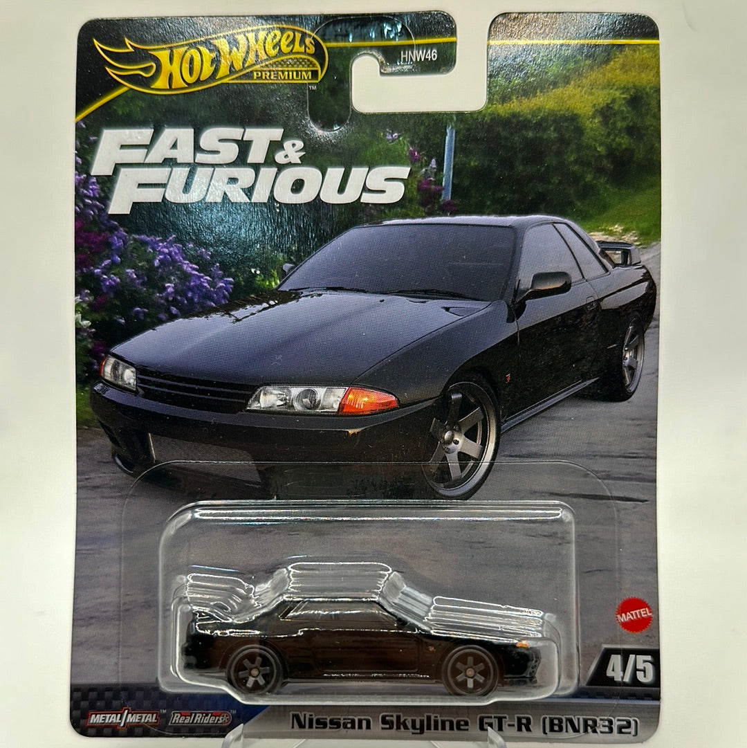 Nissan Skyline GT-R (BNR32) 4/5 Fast & Furious Hotwheels Premium 1:64