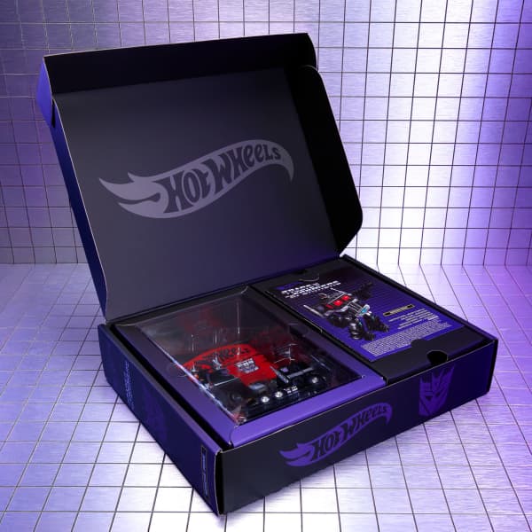 Hot Wheels Transformers Nemesis Prime RLC Limited Release