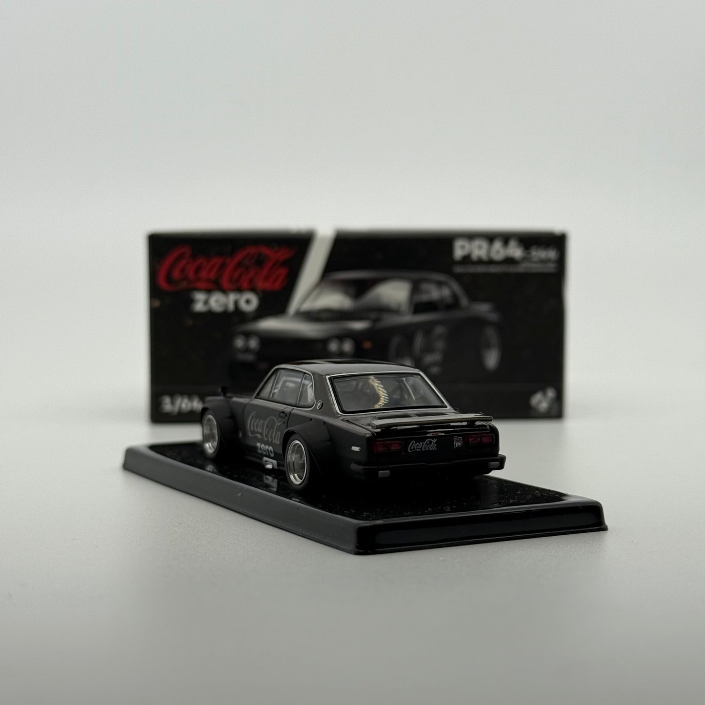 Nissan Skyline GT-R V8 (Hakosuka) Coca Cola Zero Black Chrome – POP RACE *Loose*