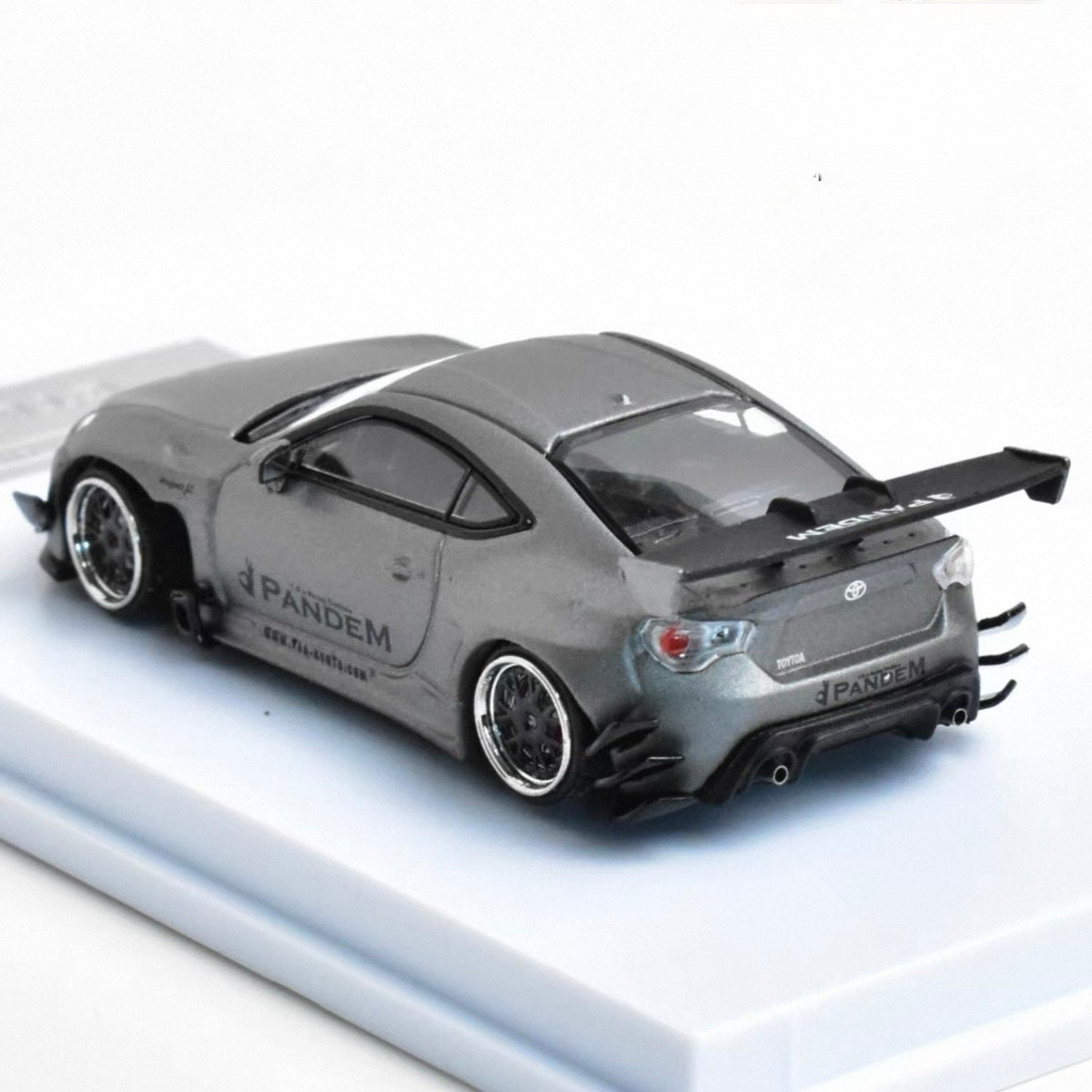 Toyota GT86 Pandem Kit V3 Grey - MJ 1:64