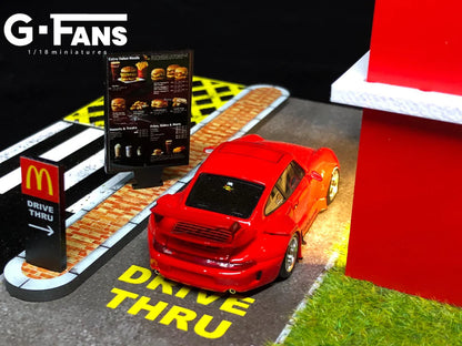 MCDONALDS RESTAURANT PARKING LOT DIORAMA DISPLAY W/LEDS G-FANS 1:64