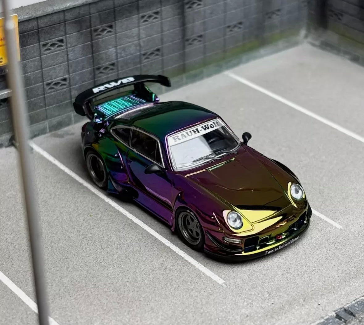 RWB 993 Chameleon Green Purple Color 2024 Release 1:64