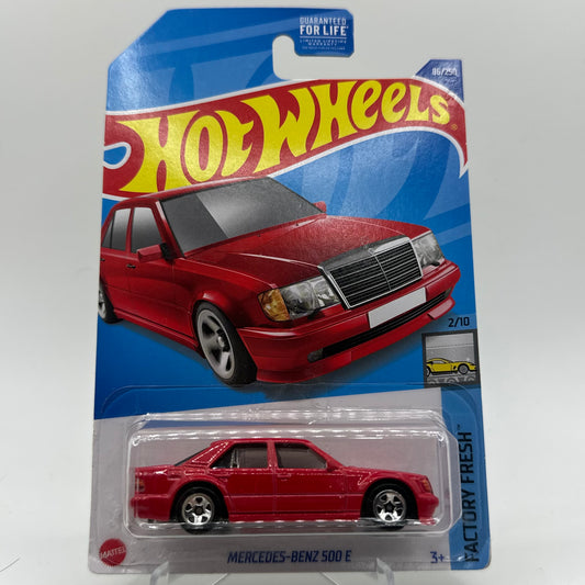 Mercedes-Benz 500 E RED - Factory Fresh 2/10 Hotwheels Mainline 86/250