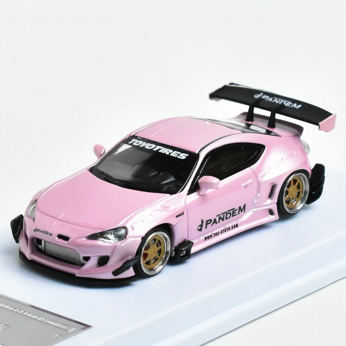 Toyota GT86 Pandem Kit V3 Pink - MJ 1:64