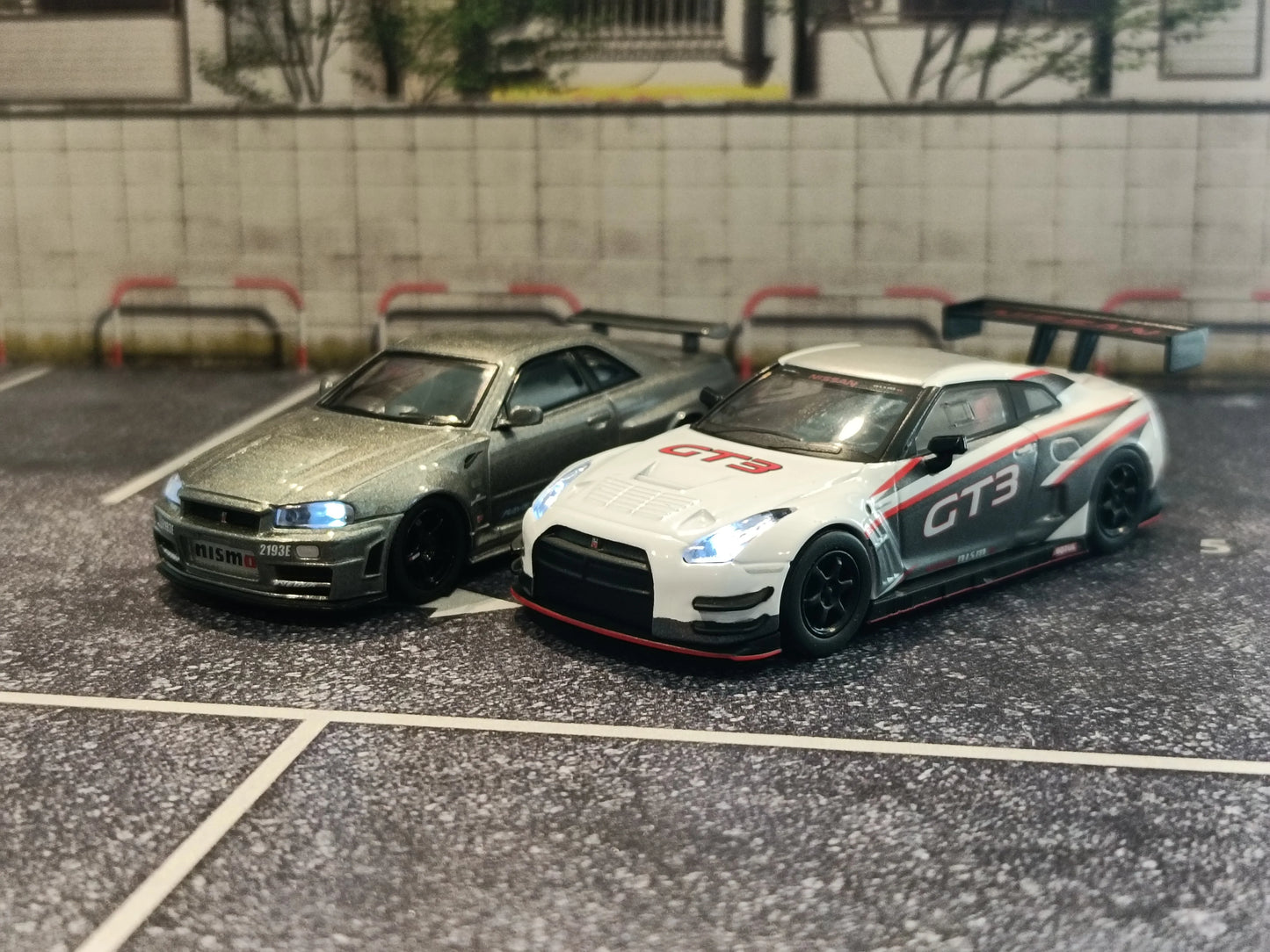 Kyosho NISSAN GT-R NISMO GT-3 (White/Presentation)