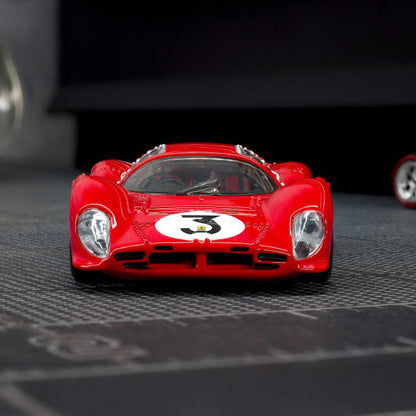 1967 Ferrari 330 P4 - Hot Wheels Elite 64