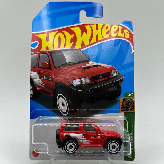 Mitsubishi Pajero Evolution - Mud Studs 3/5 Hotwheels Mainline 175/250