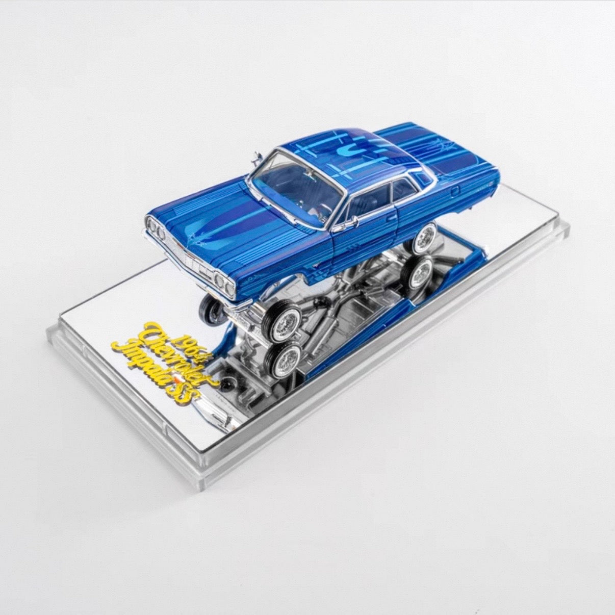 Chevrolet Impala 1964 SS Lowrider - Posable (Blue Coast) 1:64