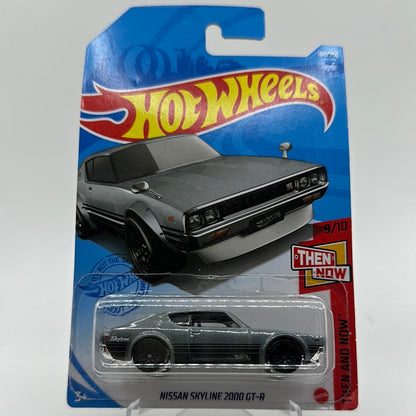 Nissan Skyline 2000 GT-R Then and Now 9/10 Hotwheels Mainline 180/250 *Soft Corners*