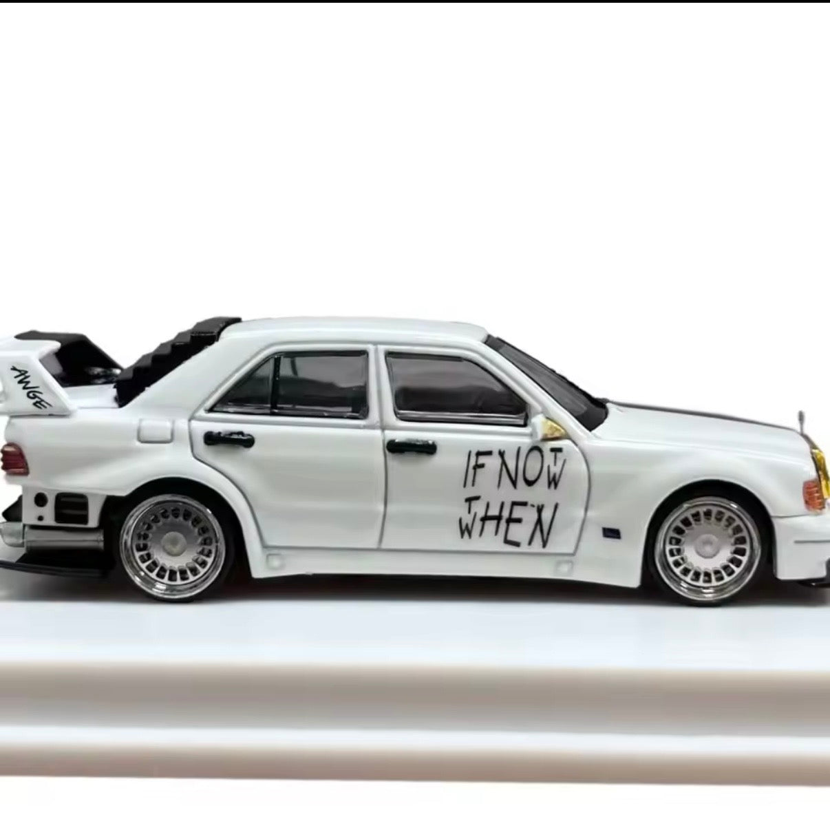 Mercedes Benz 190E W201 2.5-16 EVO - MJ Model 1:64