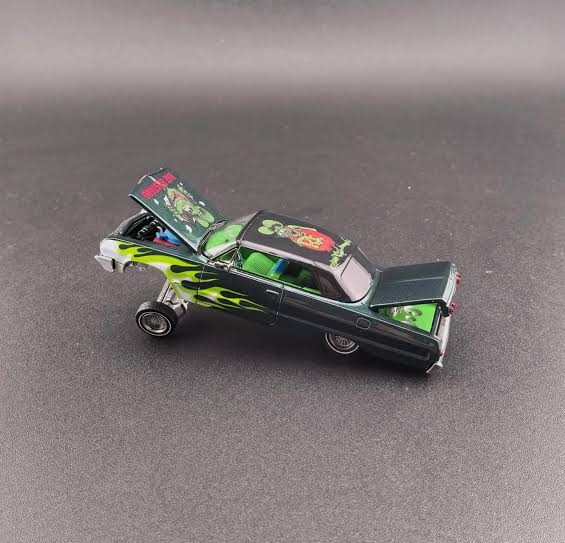 RAT FINK Green w/Flames Chevrolet IMPALA LOWRIDER - FINE WORKS 64