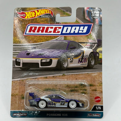 Porsche 935 Race Day 1/5 Hotwheels Premium 1:64