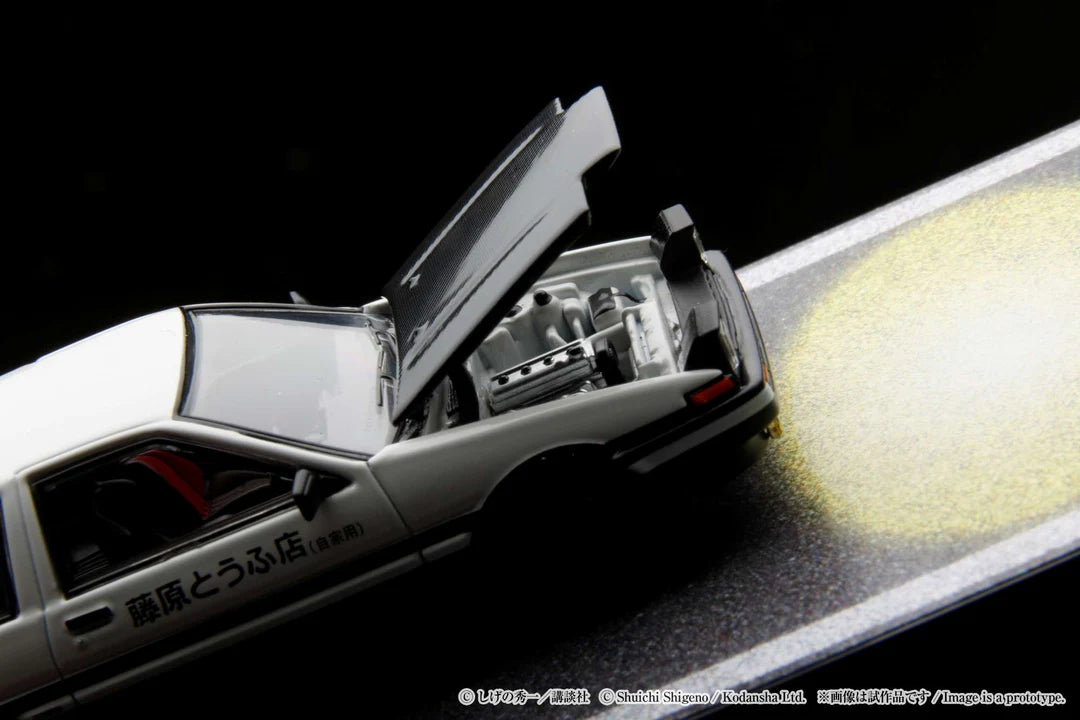 TOYOTA SPRINTER TRUENO GT APEX (AE86) / INITIAL D ENGINE MOUNTED MODEL VS TOMOYUKI TACHI - HOBBY JAPAN 1:64
