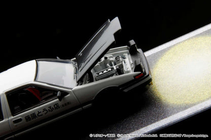 TOYOTA SPRINTER TRUENO GT APEX (AE86) / INITIAL D ENGINE MOUNTED MODEL VS TOMOYUKI TACHI - HOBBY JAPAN 1:64