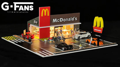 MCDONALDS RESTAURANT PARKING LOT DIORAMA DISPLAY W/LEDS G-FANS 1:64