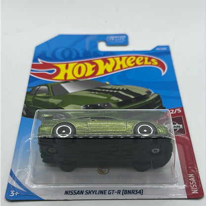 Nissan Skyline GT-R (BNR34) *STH* Super Treasure hunt - Nissan 2/5 Hotwheels Mainline