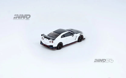 Nissan GT-R (R35) NISMO (White)-White INNO64