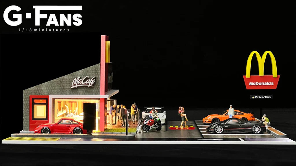 MCDONALDS RESTAURANT PARKING LOT DIORAMA DISPLAY W/LEDS G-FANS 1:64