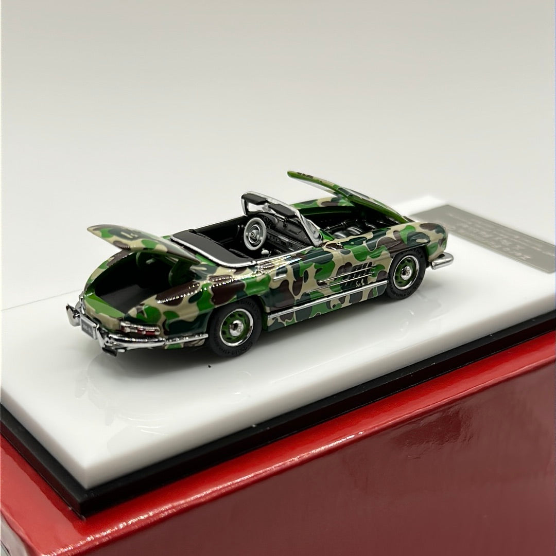 BAPE Green 1957 Mercedes-Benz 300SL Roadster Limited Edition 300pcs Made 1:64 Scale