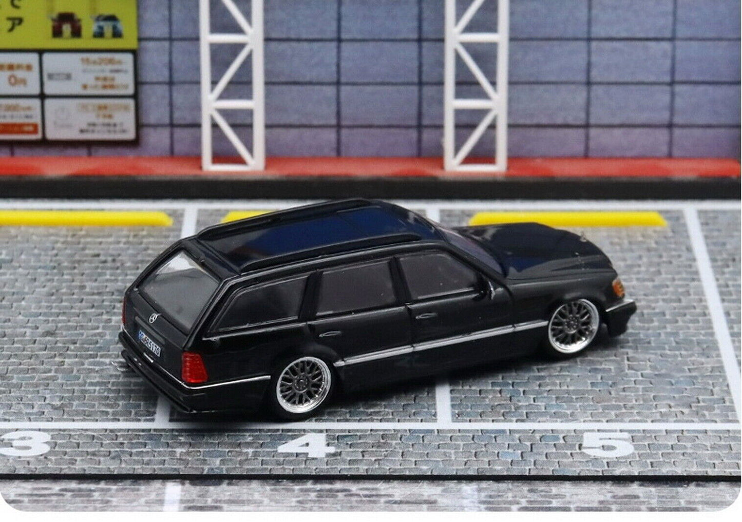 Mercedes-Benz E-Class S124 Wagon Black ONLY 999pcs Made