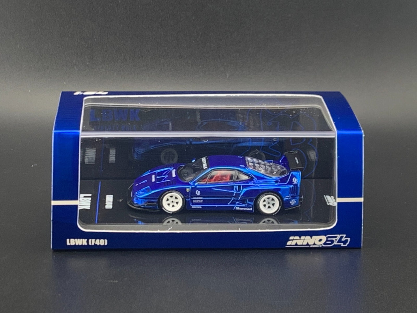 Ferrari F40 Chrome Black *CHASE* (Blue Chrome) - Inno64