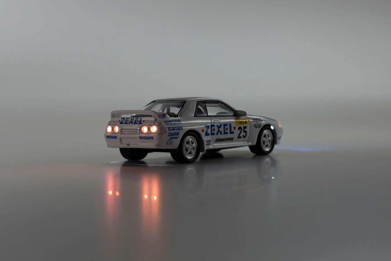 ZEXEL NISSAN SKYLINE GT-R (R32) #25 - Kyosho 1:64