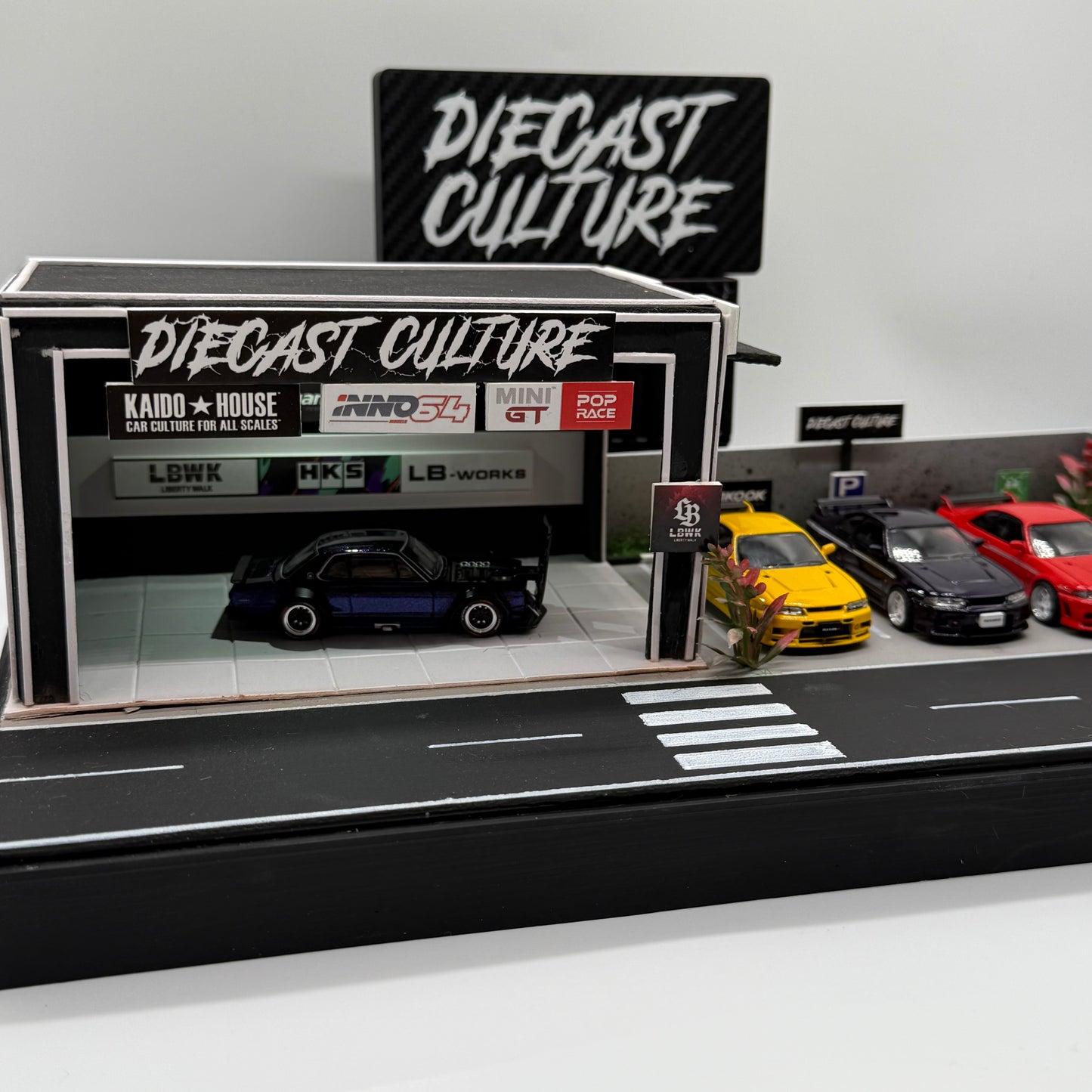 Diecast Culture Diorama - Custom Hand Made Limited to 20pcs *Battery Powered*