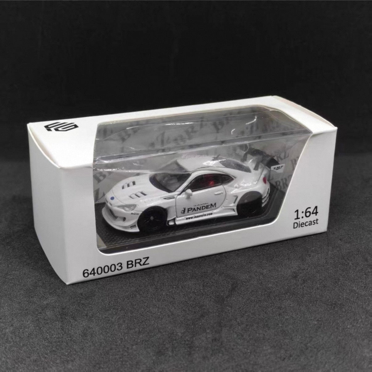 Subaru Brz w/Openable Doors and Acrylic Display Case FG 1:64
