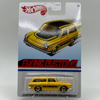 Custom ‘69 Volkswagen Squareback FLYING CUSTOMS Hotwheels Mainline 1:64