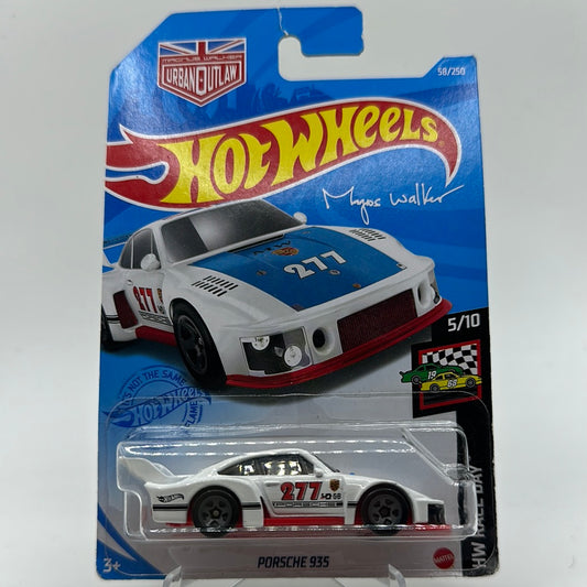 Porsche 935 Magnus Walker - HW Race Day 5/10 Hotwheels Mainline 58/250