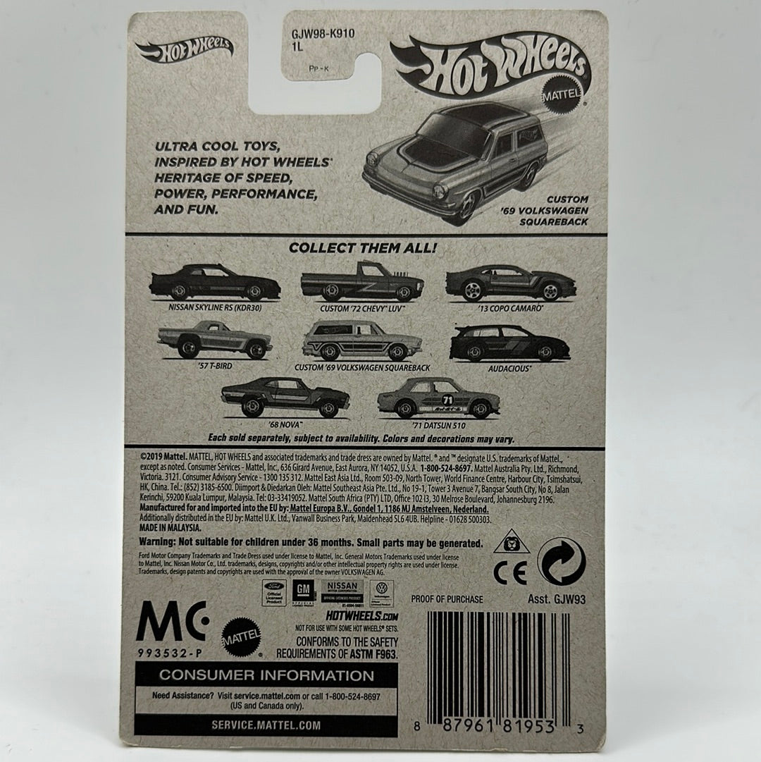 Custom ‘69 Volkswagen Squareback FLYING CUSTOMS Hotwheels Mainline 1:64