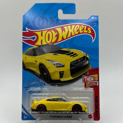 ‘17 Nissan GT-R (R35) Then and Now 2/10 Hotwheels Mainline 79/250