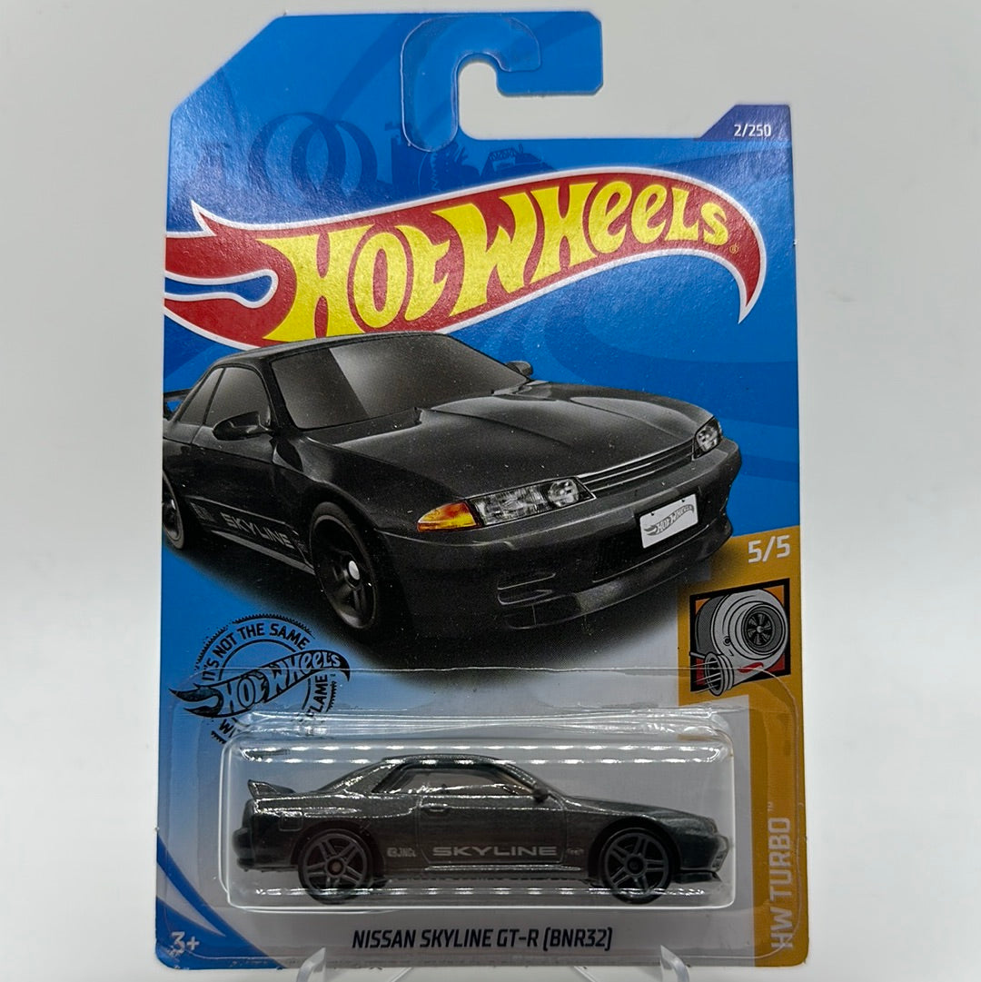 Nissan Skyline GT-R R32 HW Turbo 5/5 Hotwheels Mainline 2/250