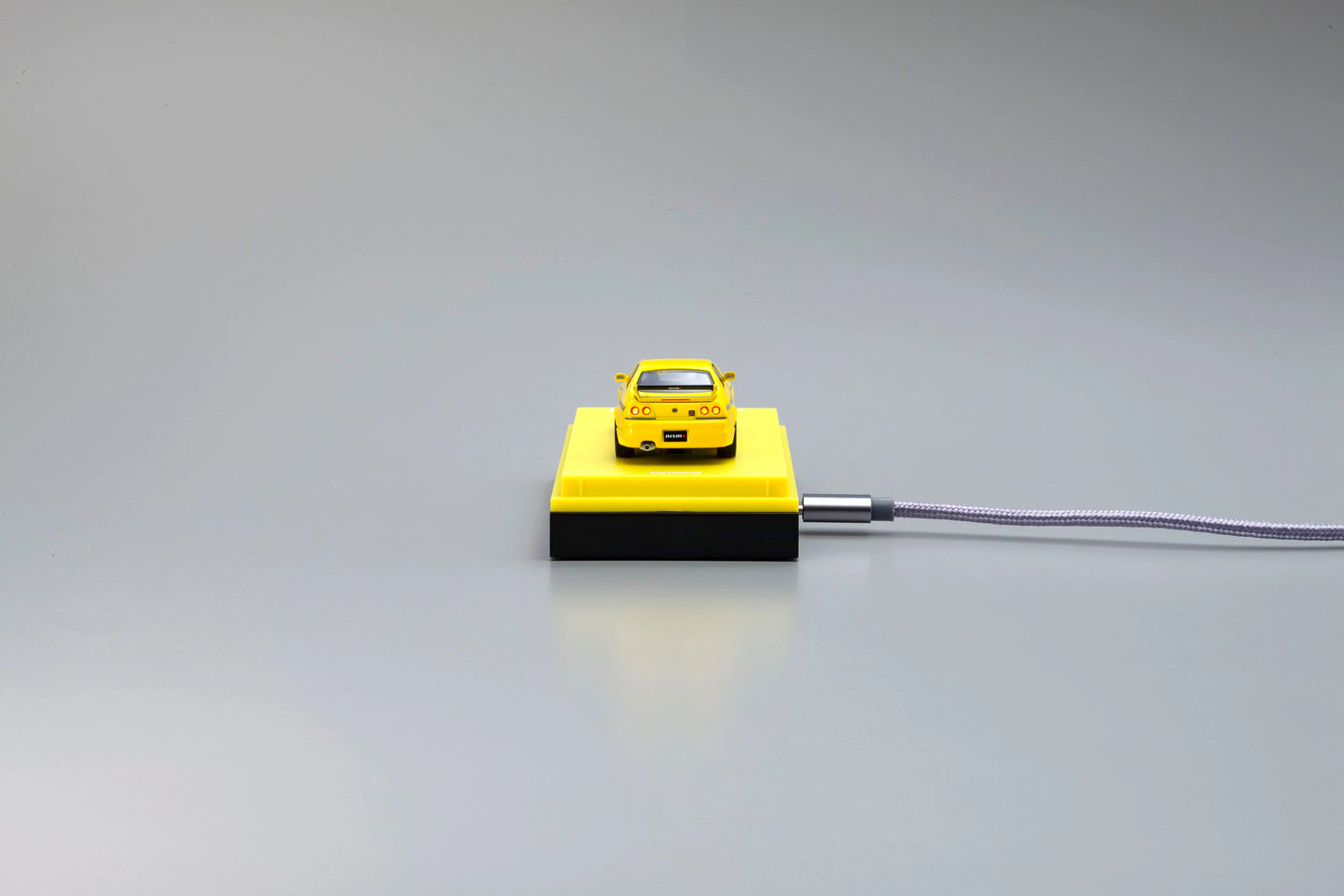 Nismo Nissan R33 400R (Yellow) - Kyosho 1:64 (MOTN LED Compatible)