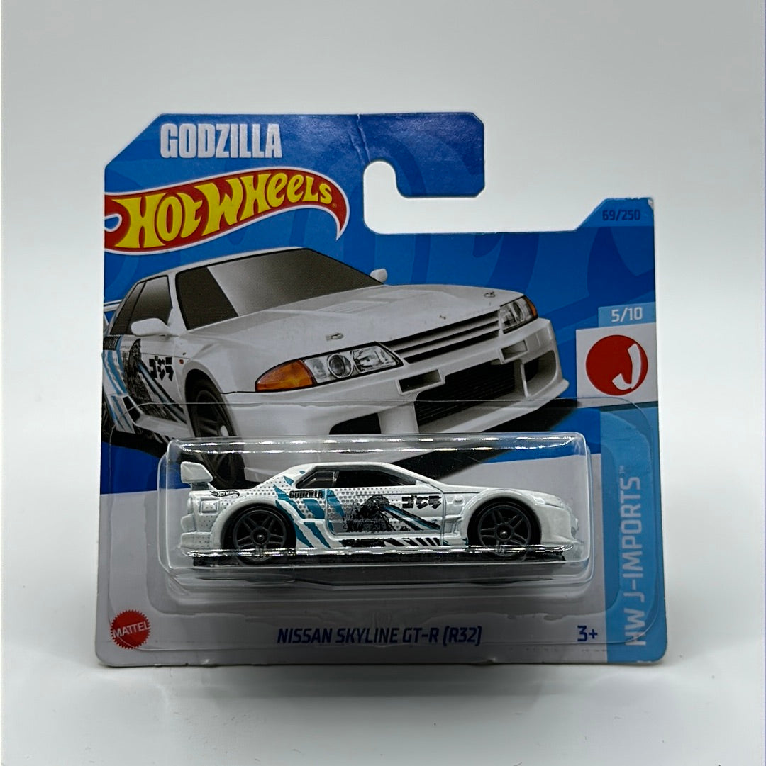 Nissan Skyline GT-R R32 HW J-Imports 5/10 Hotwheels Mainline GODZILLA *Creased J-Hook*