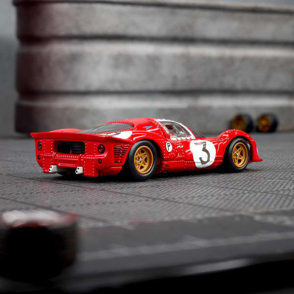 1967 Ferrari 330 P4 - Hot Wheels Elite 64